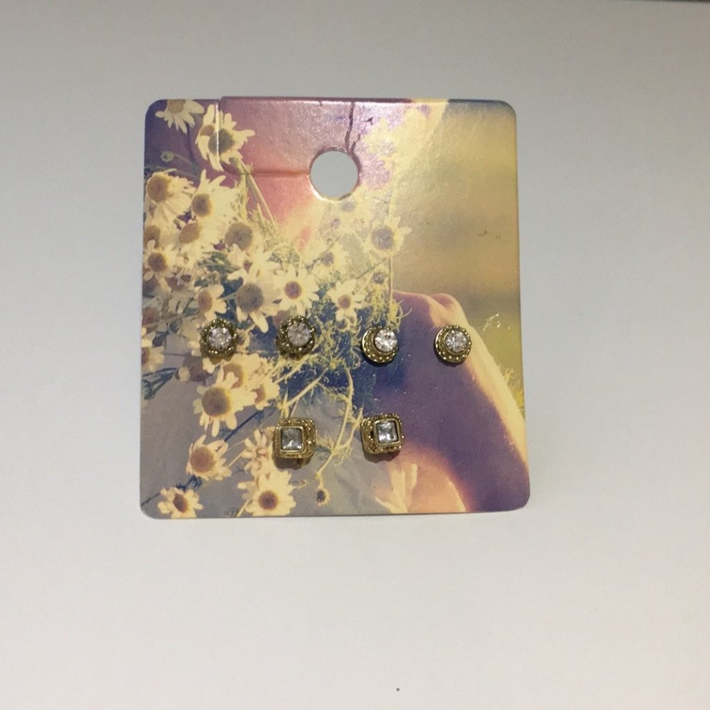 Nwt Aropostale Gold Stud Earrings Set 5$